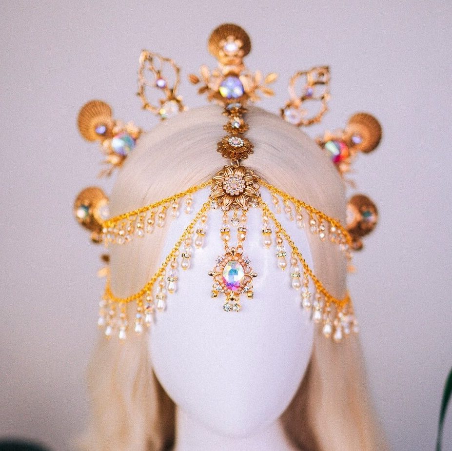 Elegant and beautiful fairy crown halo tiara